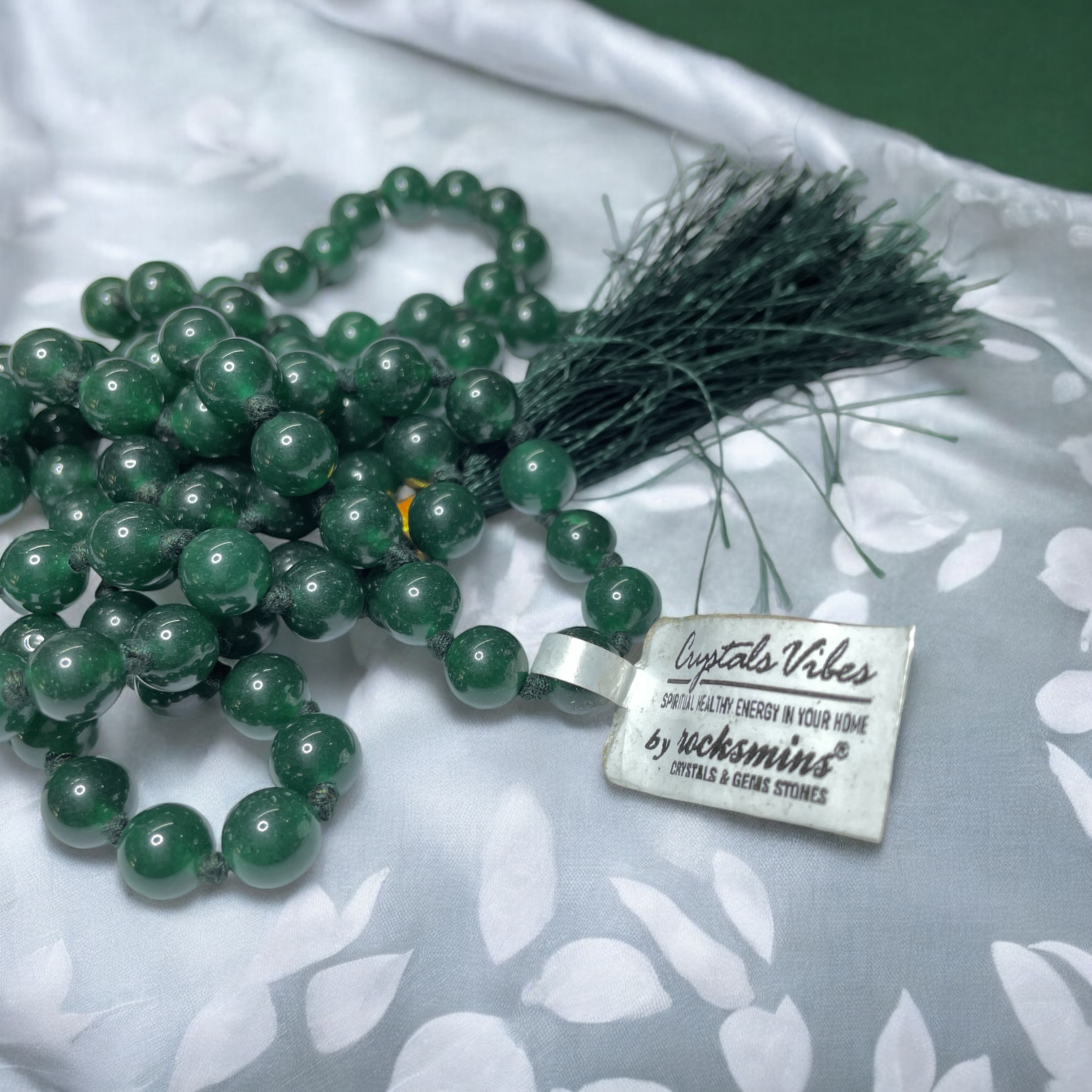 Rocksmins Jade Green Crystal Jaap Mala - 108+1 Beads 8 mm Beads for Pooja, Astrology for Wearing in Neck/Holding for Men Women Boys Girls