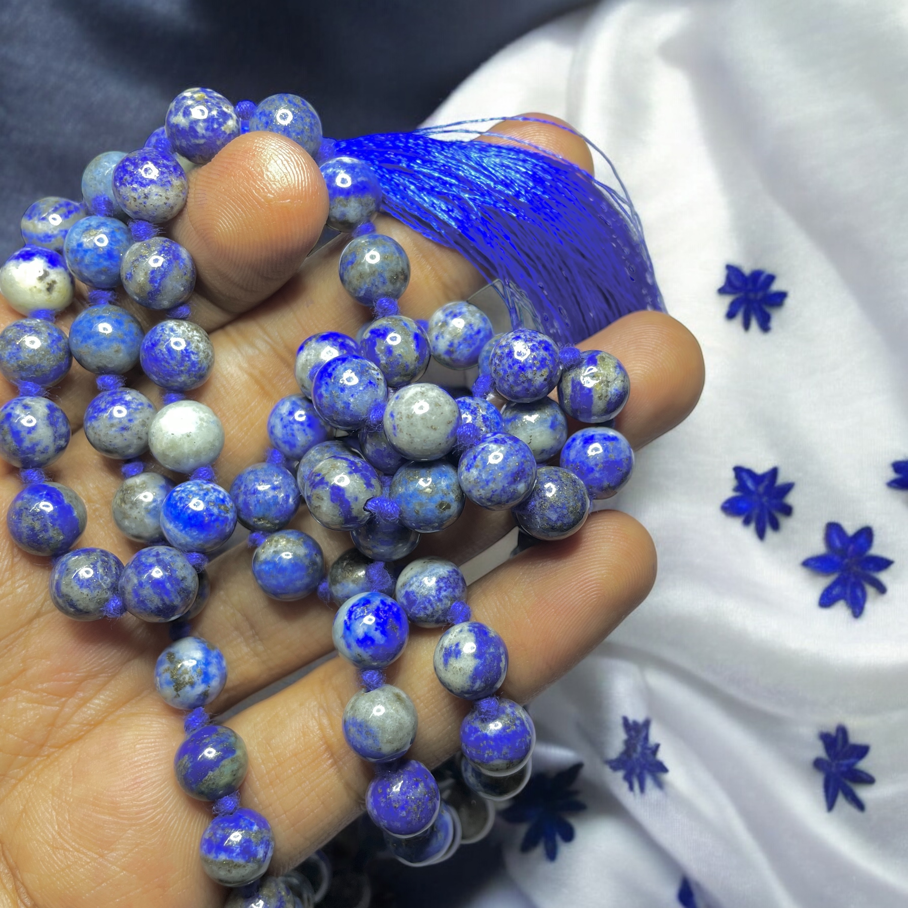 Rocksmins Lapis Lazuli Crystal Jaap Mala - 108+1 Beads 8 mm Beads for Pooja, Astrology for Wearing in Neck/Holding for Men Women Boys Girls
