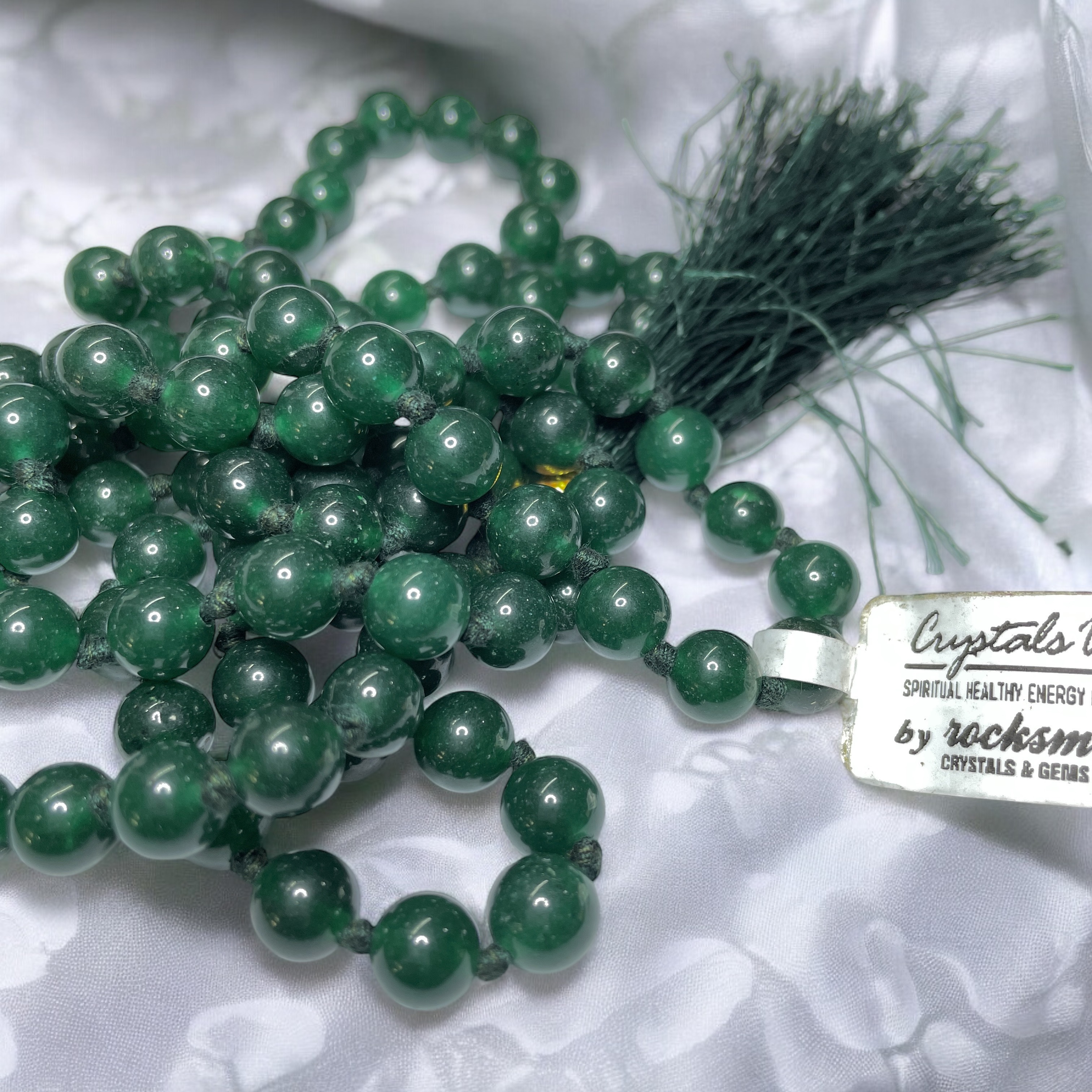 rocksmins-jade-green-crystal-jaap-mala---1081-beads-8-mm-beads-for-pooja-astrology-for-wearing-in-neckholding-for-men-women-boys-girls