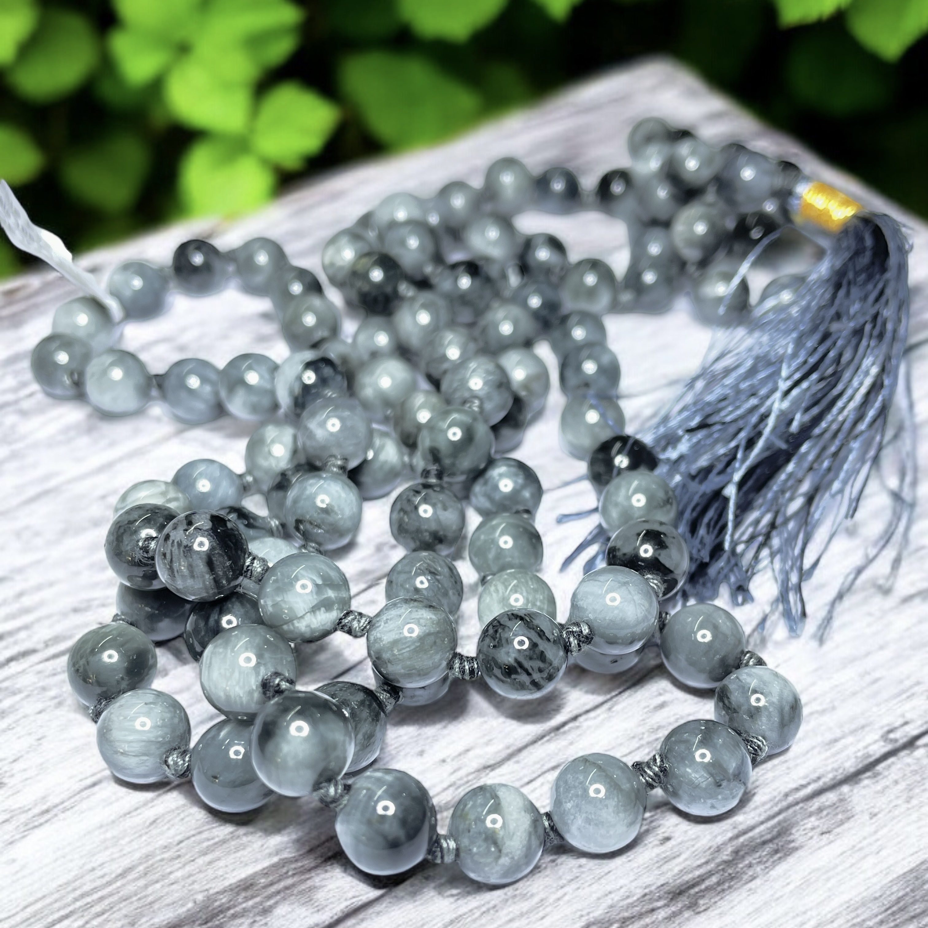 rocksmins-cats-eye-crystal-jaap-mala---1081-beads-8-mm-beads-for-pooja-astrology-for-wearing-in-neckholding-for-men-women-boys-girls