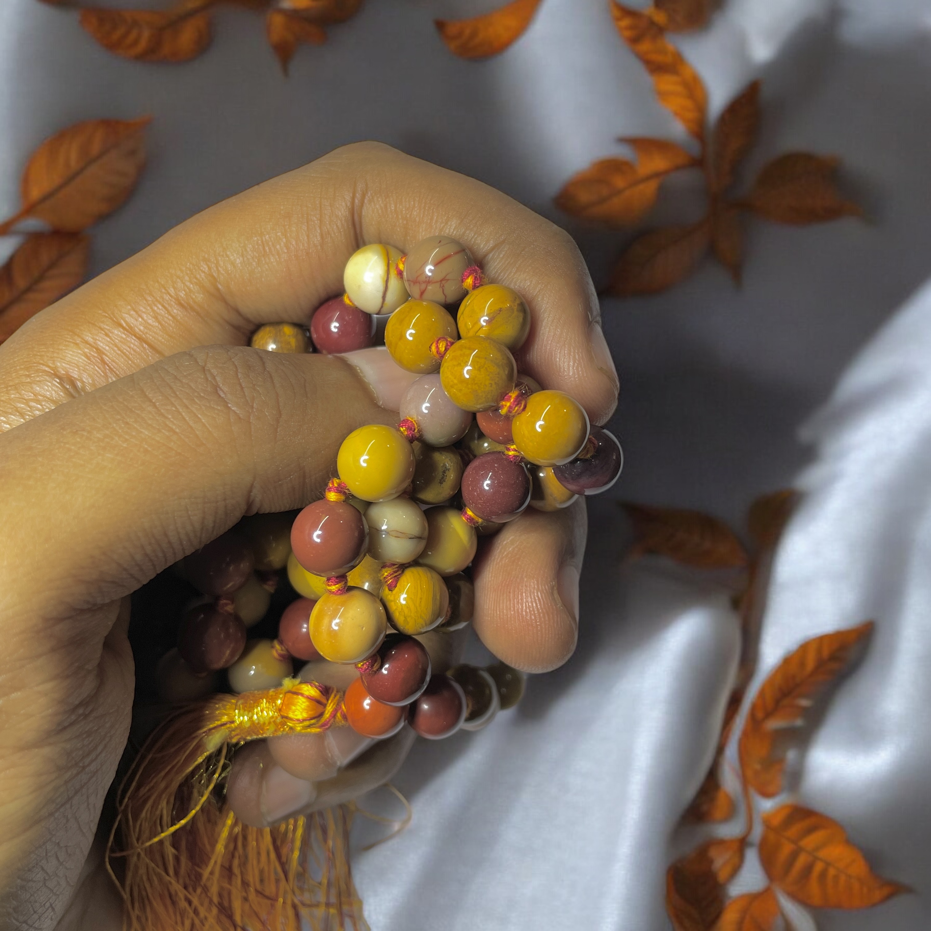 Rocksmins Mookaite Crystal Jaap Mala - 108+1 Beads 8 mm Beads for Pooja, Astrology for Wearing in Neck/Holding for Men Women Boys Girls