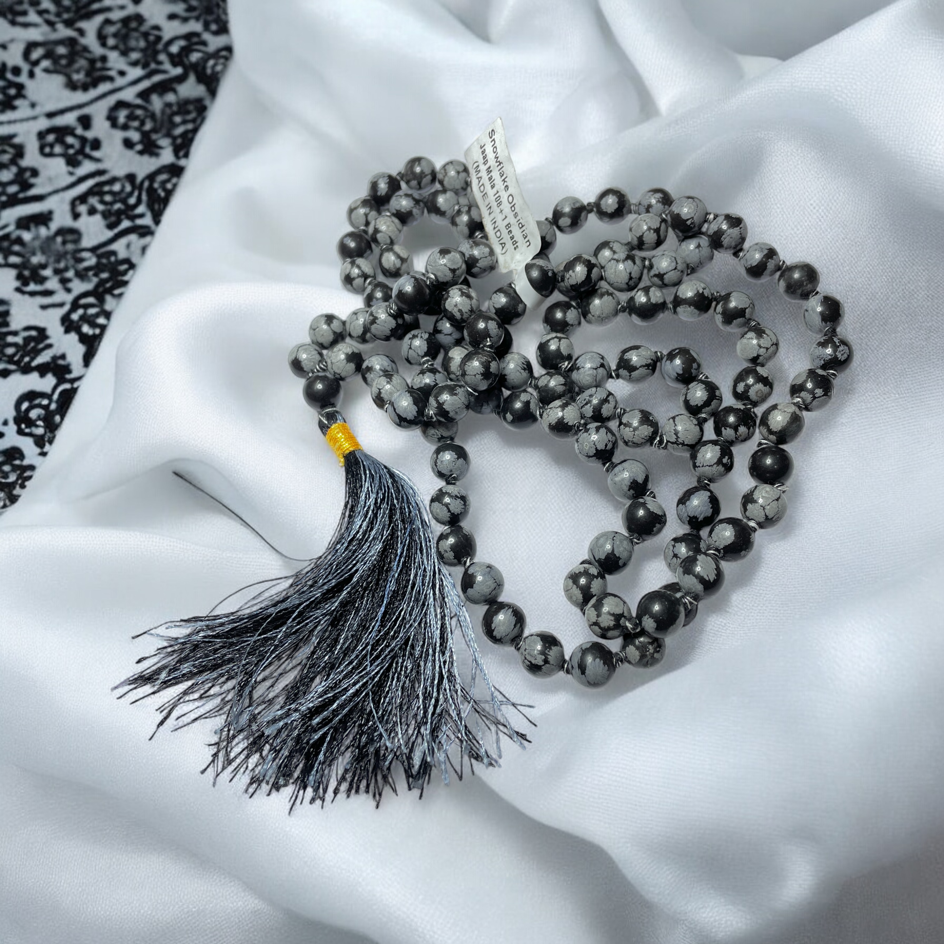 rocksmins-snowflake-obsidian-crystal-jaap-mala---1081-beads-8-mm-beads-for-pooja-astrology-for-wearing-in-neckholding-for-men-women-boys-girls