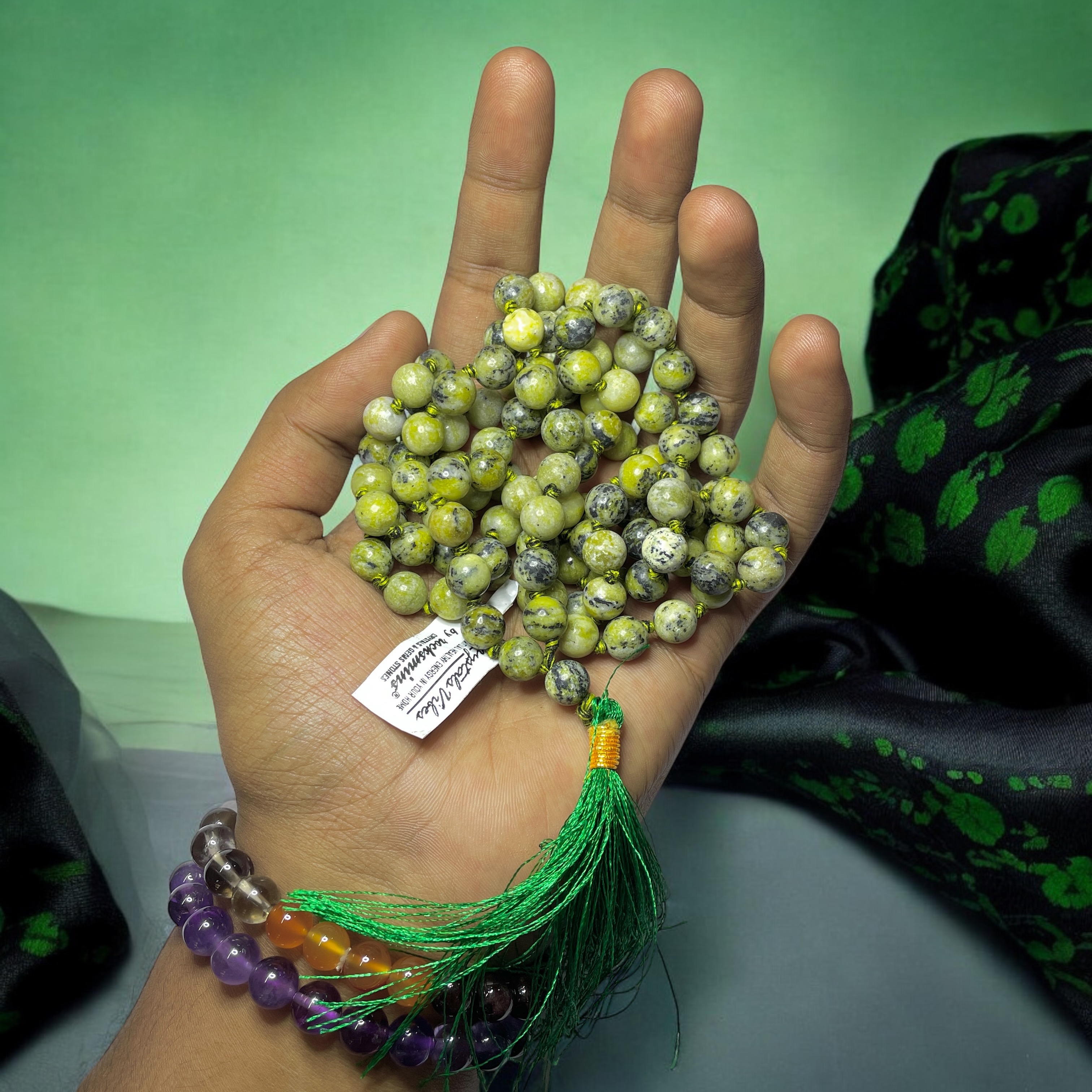 Rocksmins Serpentine Crystal Jaap Mala - 108+1 Beads 8 mm Beads for Pooja, Astrology for Wearing in Neck/Holding for Men Women Boys Girls