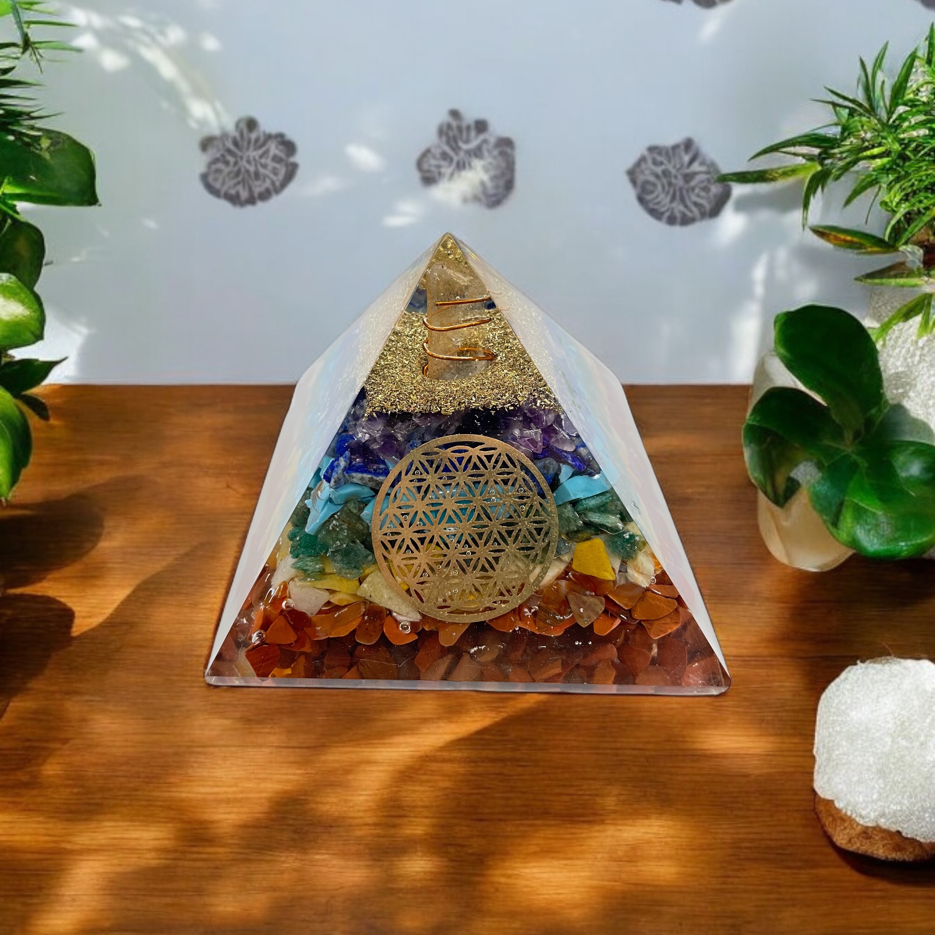 Rocksmins 7 Chakra Orgone Pyramid: Harness the Power to Remove Negative Energy and Restore Balance 