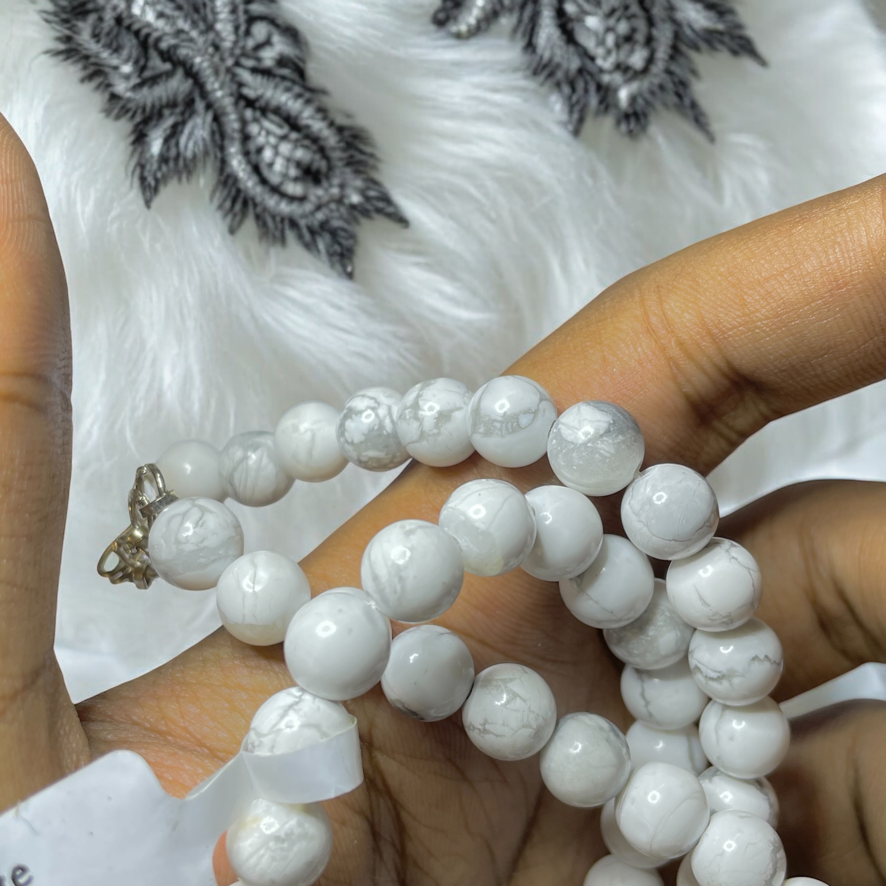 Howlite Crystal Necklace. Discover the Power of Natural Crystals with Rocksmins: Elegantly Crafted Crystal Necklaces Infused with Authentic Energies for Enhanced Well-Being and Spiritual Growth