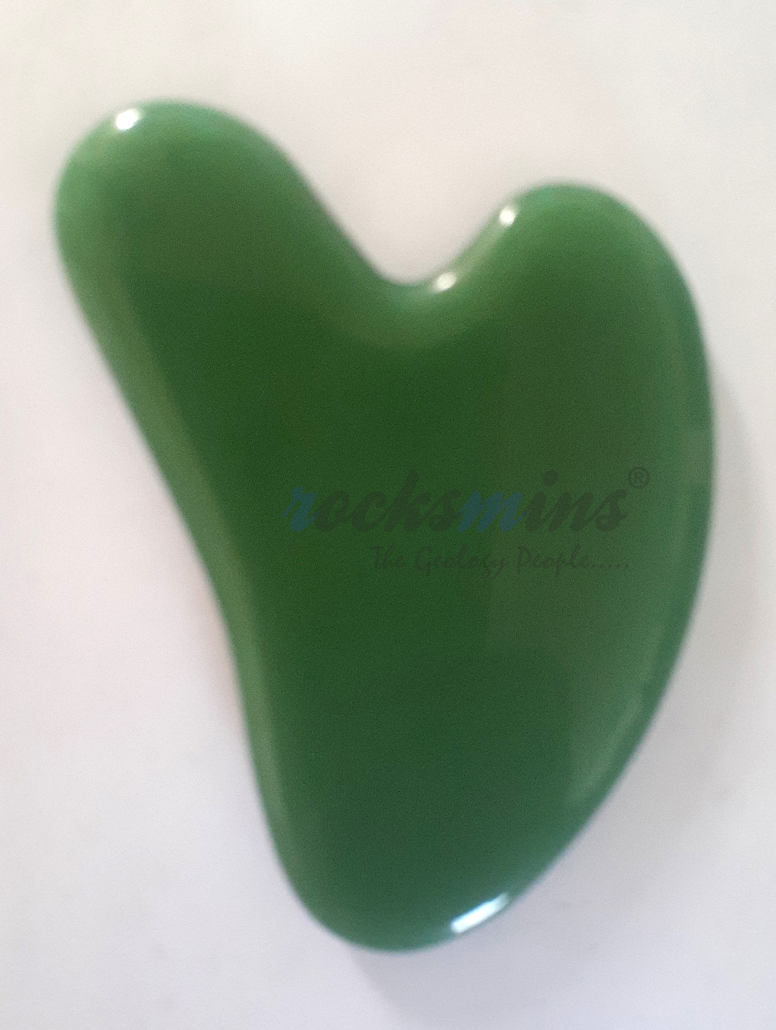 Jade Green Crystal GouSha Facial Tool, 100% Natural Stone Guasha Scraping Massage Stone Board for Face Body Skin Spooning/SPA/Neck Relax/Soft Tissue Anti-Aging, Puffy Eyes Massager, Anti Wrinkle Brand : Rocksmins