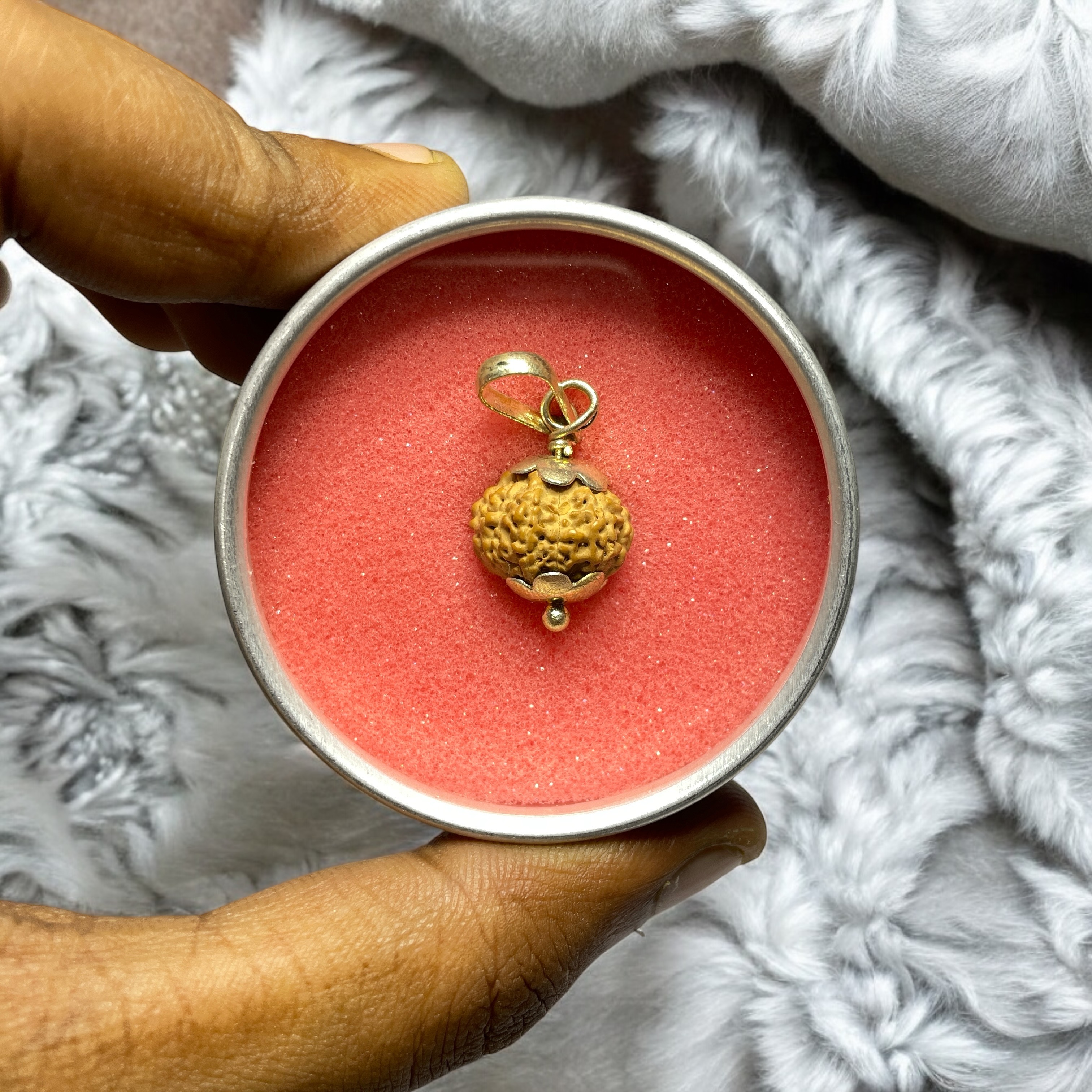 11 Mukhi Rudraksha Pendant for Wearing in Neck Pooja, Astrology/Men Women Boys Girls Meditation, Balance, Protection and Divine Energy Brand : @Rocksmins