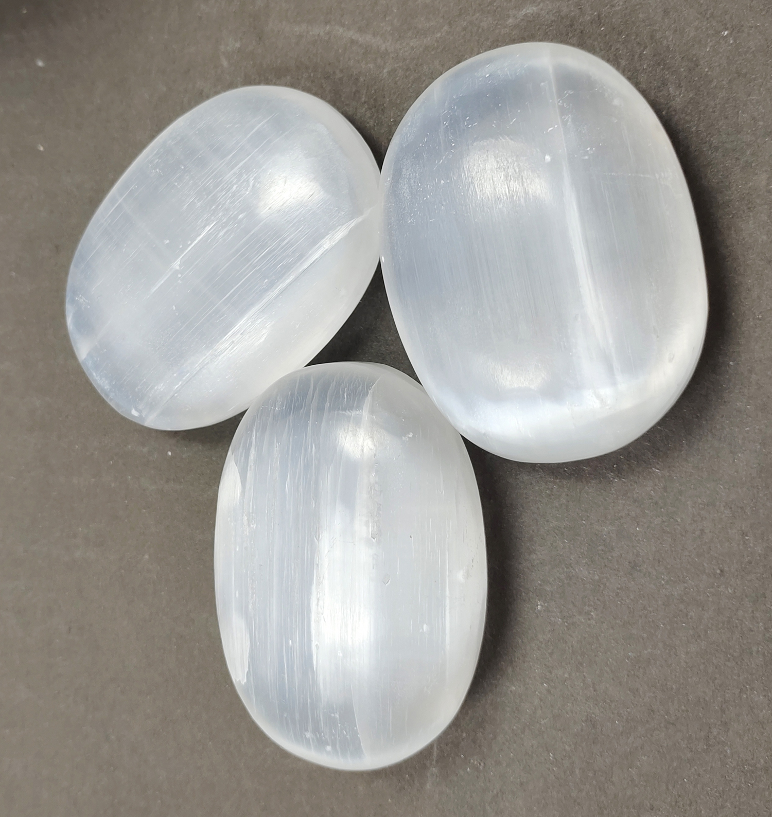 Selenite Palm Stone For Healing And Meditation (Polished) Brand : Rocksmins