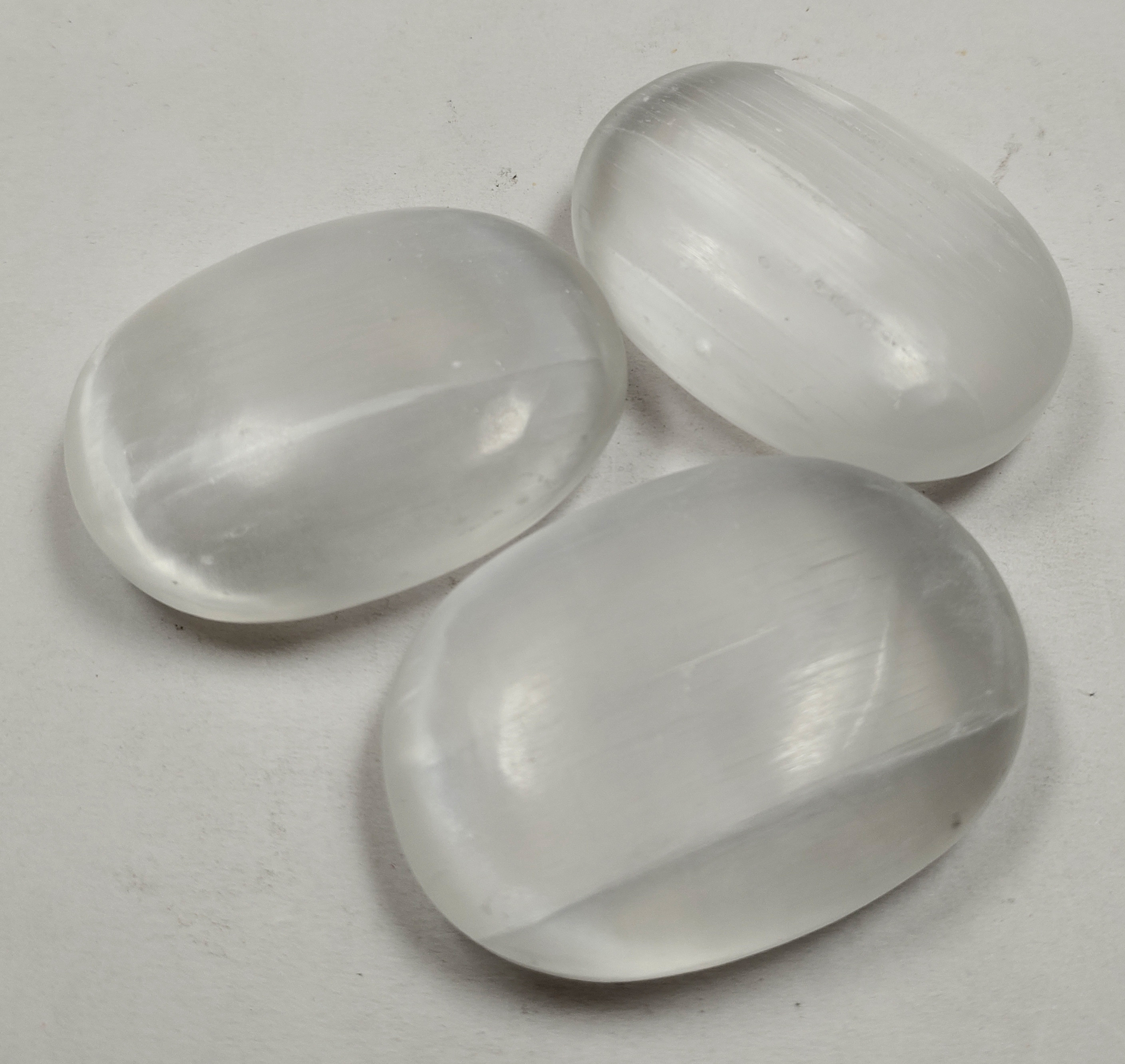 Selenite Palm Stone For Healing And Meditation (Polished) Brand : Rocksmins
