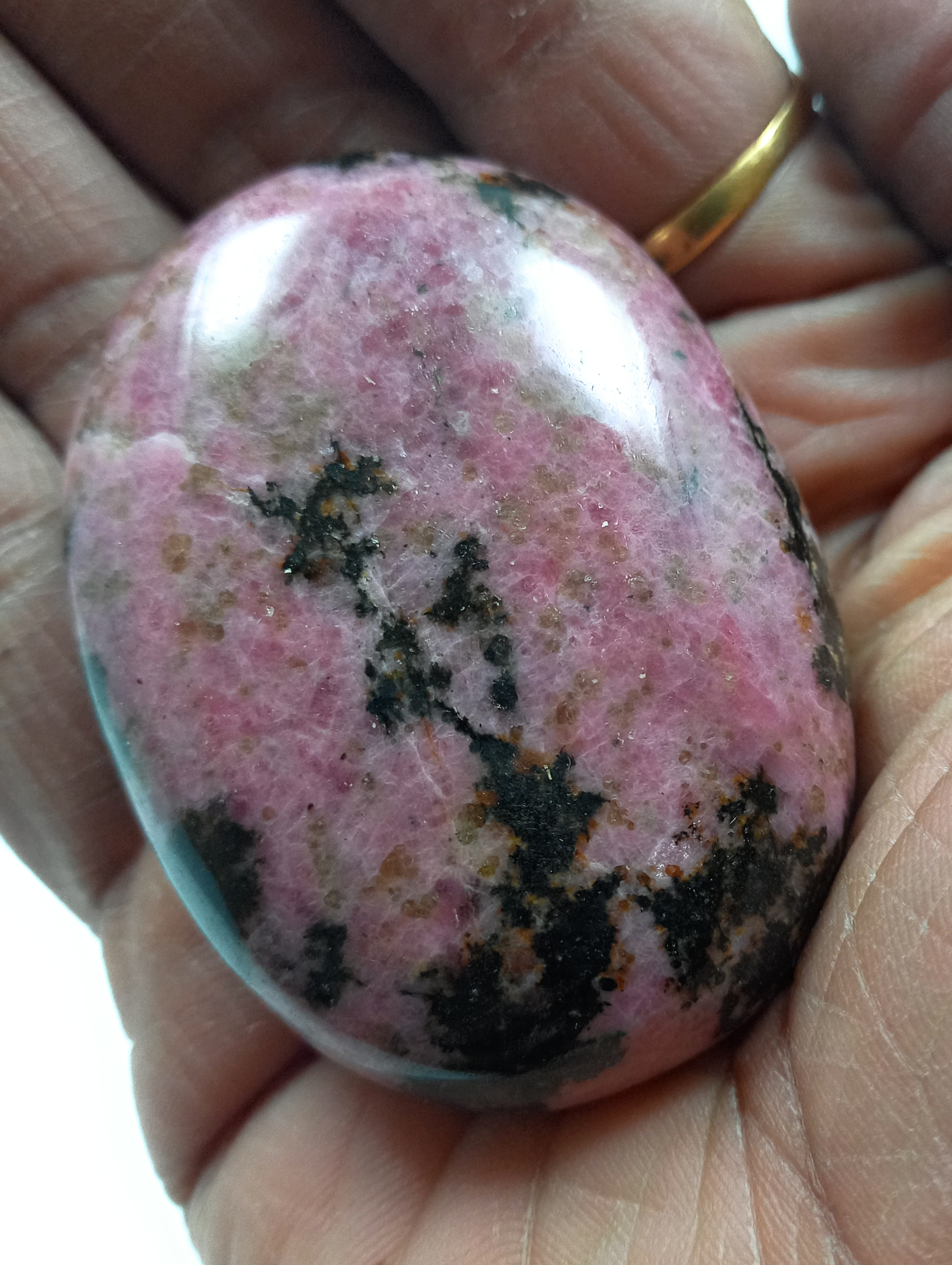 Rhodonite Palm Stone For Healing And Meditation (Polished) Brand : Rocksmins