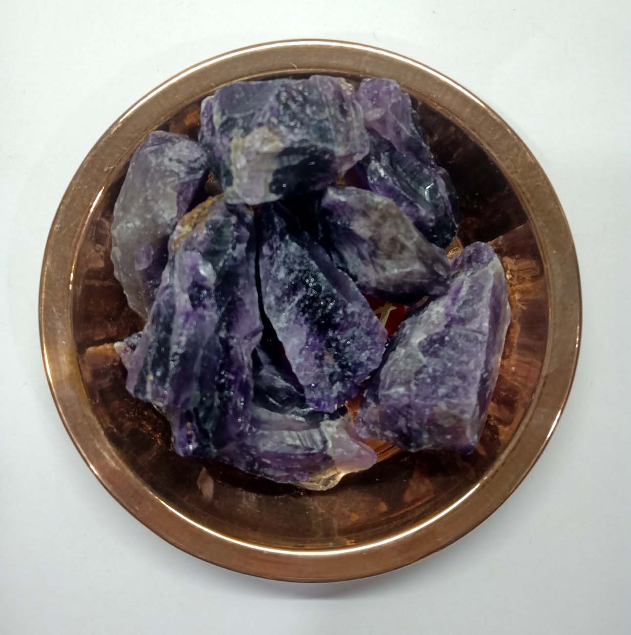 Amethyst Natural Rough Stone 100gm+ For Reiki, Healing Aura Cleaning, Tumbling, Vastu, Meditation, Gardening, Decoration & Remove Negative Energy (Raw)   Brand : Rocksmins