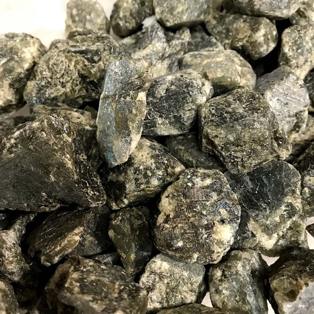 Labradorite Natural Rough Stone 100gm+ For Reiki, Healing Aura Cleaning, Tumbling, Vastu, Meditation, Gardening, Decoration & Remove Negative Energy (Raw)   Brand : Rocksmins