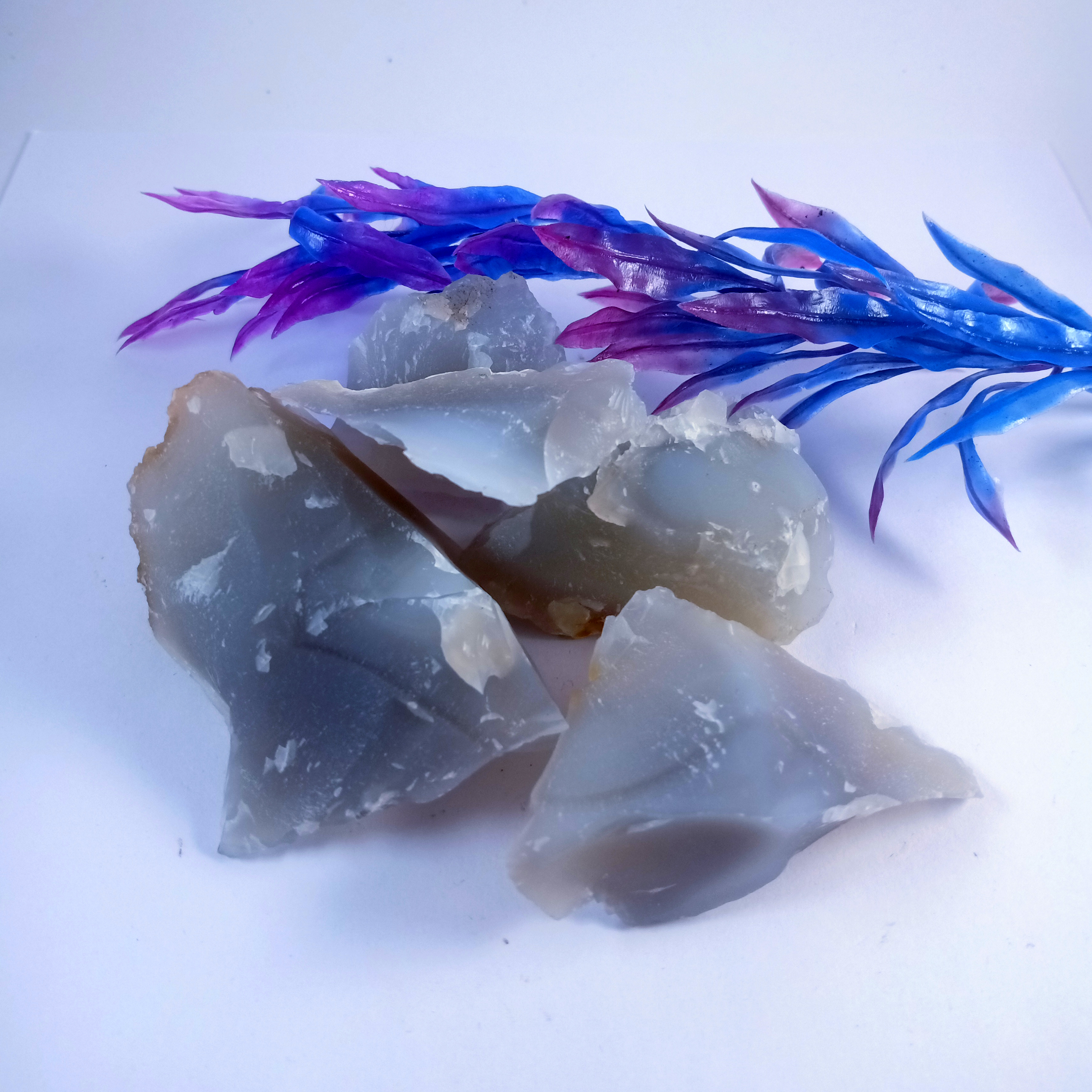 Chalcedony  Natural Rough Stone 100gm+ For Reiki, Healing Aura Cleaning, Tumbling, Vastu, Meditation, Gardening, Decoration & Remove Negative Energy (Raw)   Brand : Rocksmins