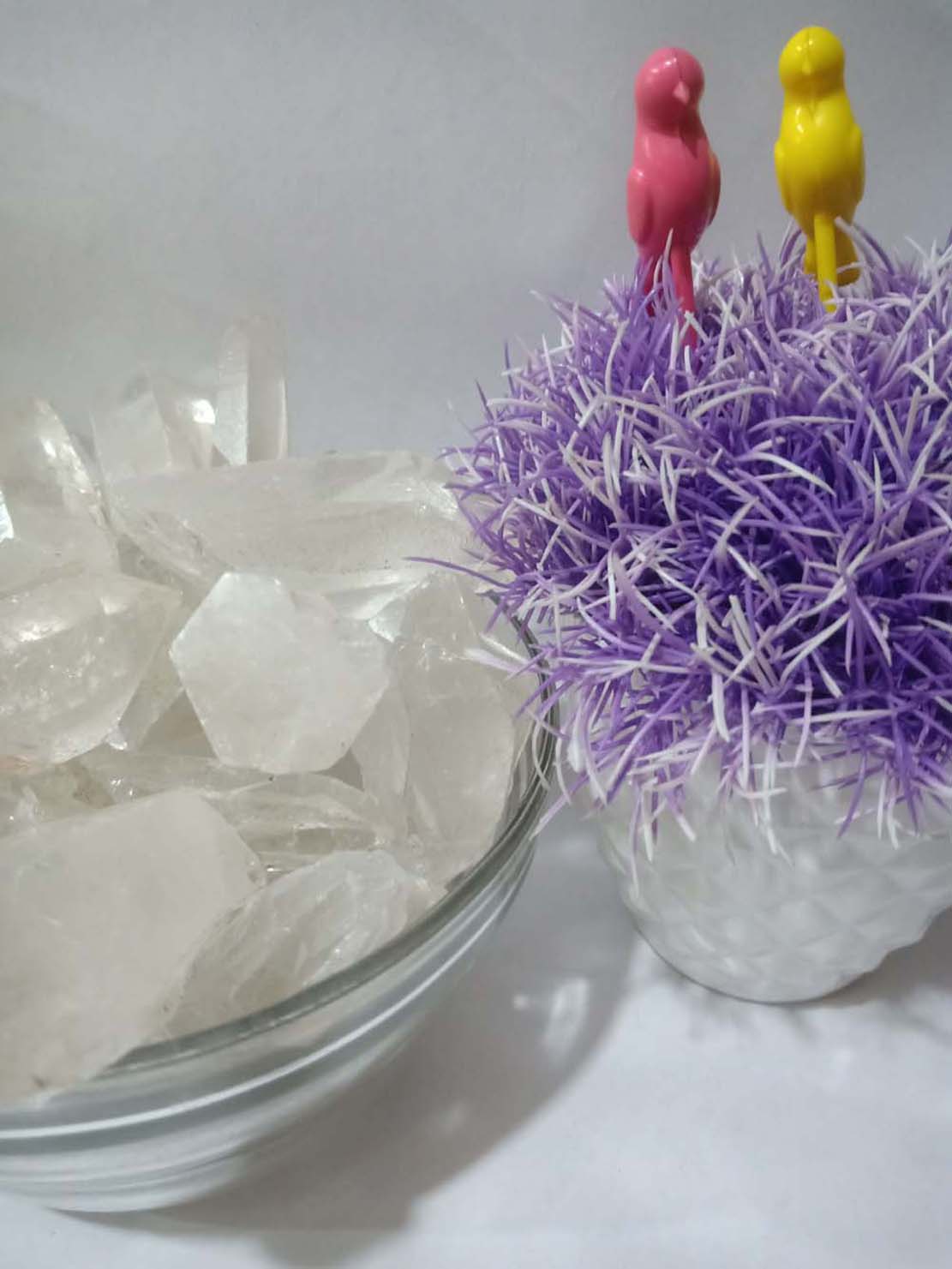 Quartz Crystal Pencil Natural Rough Stone 100gm+ For Reiki, Healing Aura Cleaning, Tumbling, Vastu, Meditation, Gardening, Decoration & Remove Negative Energy (Raw)   Brand : Rocksmins