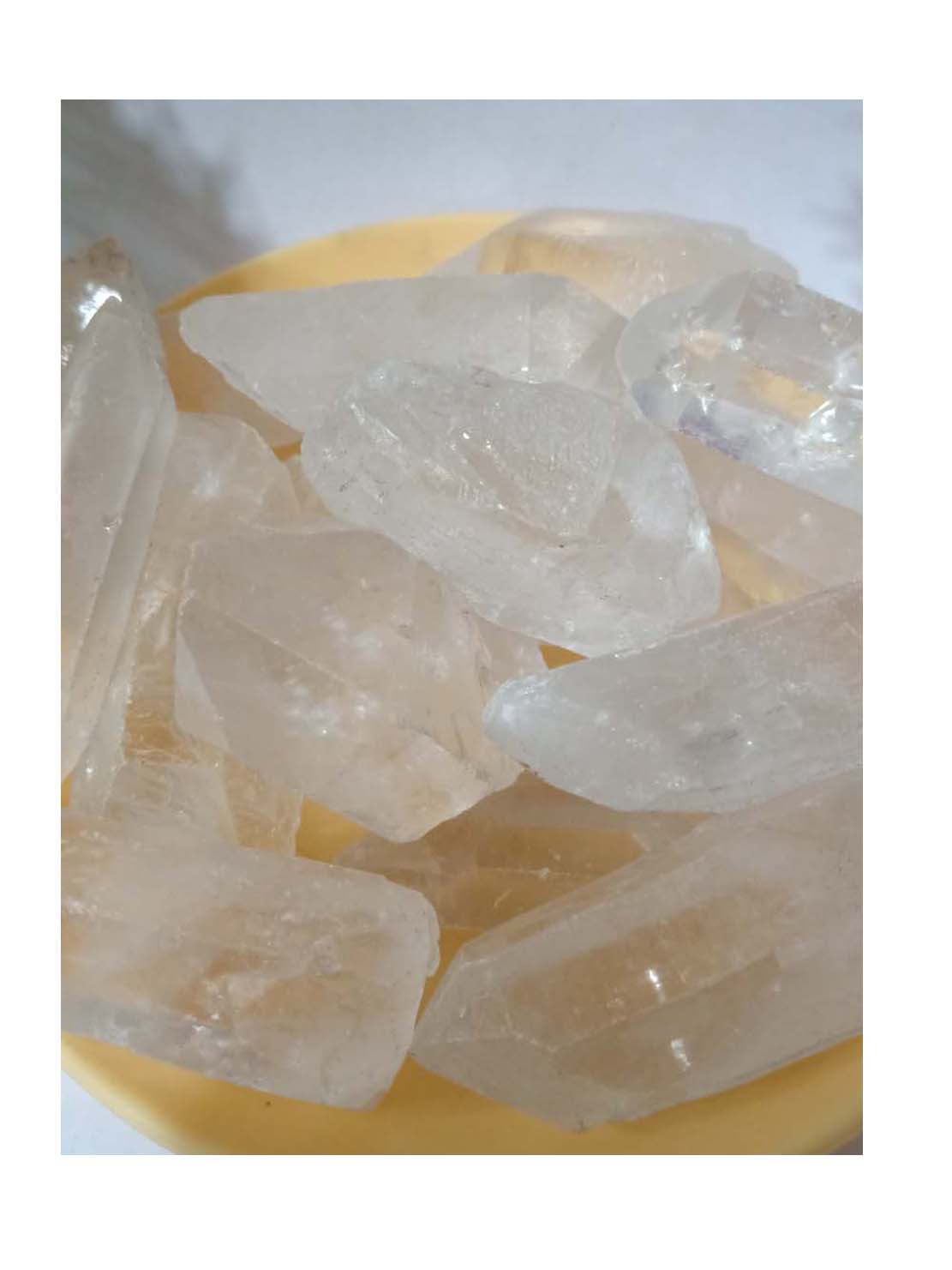 Quartz Crystal Pencil Natural Rough Stone 100gm+ For Reiki, Healing Aura Cleaning, Tumbling, Vastu, Meditation, Gardening, Decoration & Remove Negative Energy (Raw)   Brand : Rocksmins