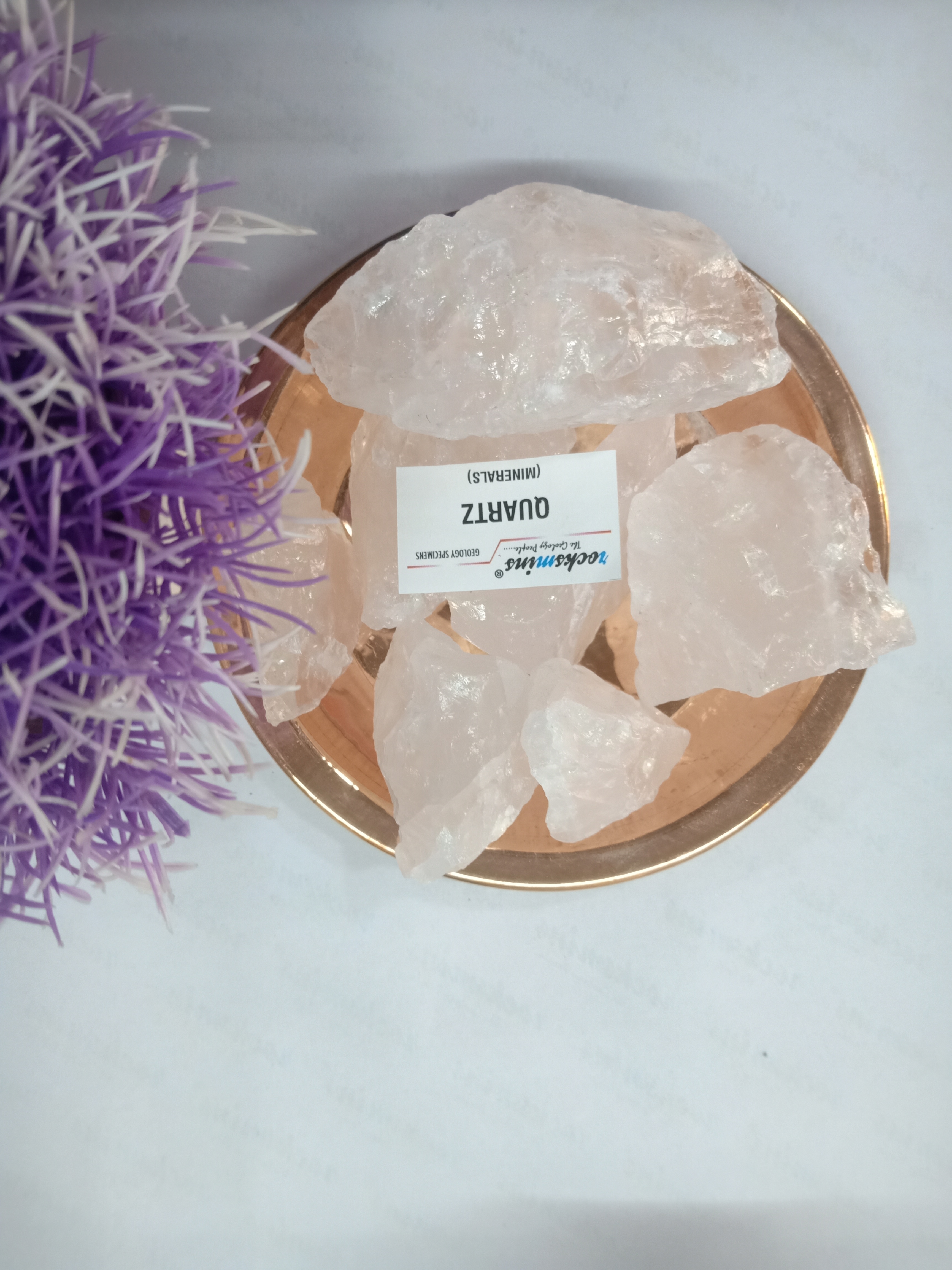 Quartz Translucent Natural Rough Stone 100gm+ For Reiki, Healing Aura Cleaning, Tumbling, Vastu, Meditation, Gardening, Decoration & Remove Negative Energy (Raw)   Brand : Rocksmins