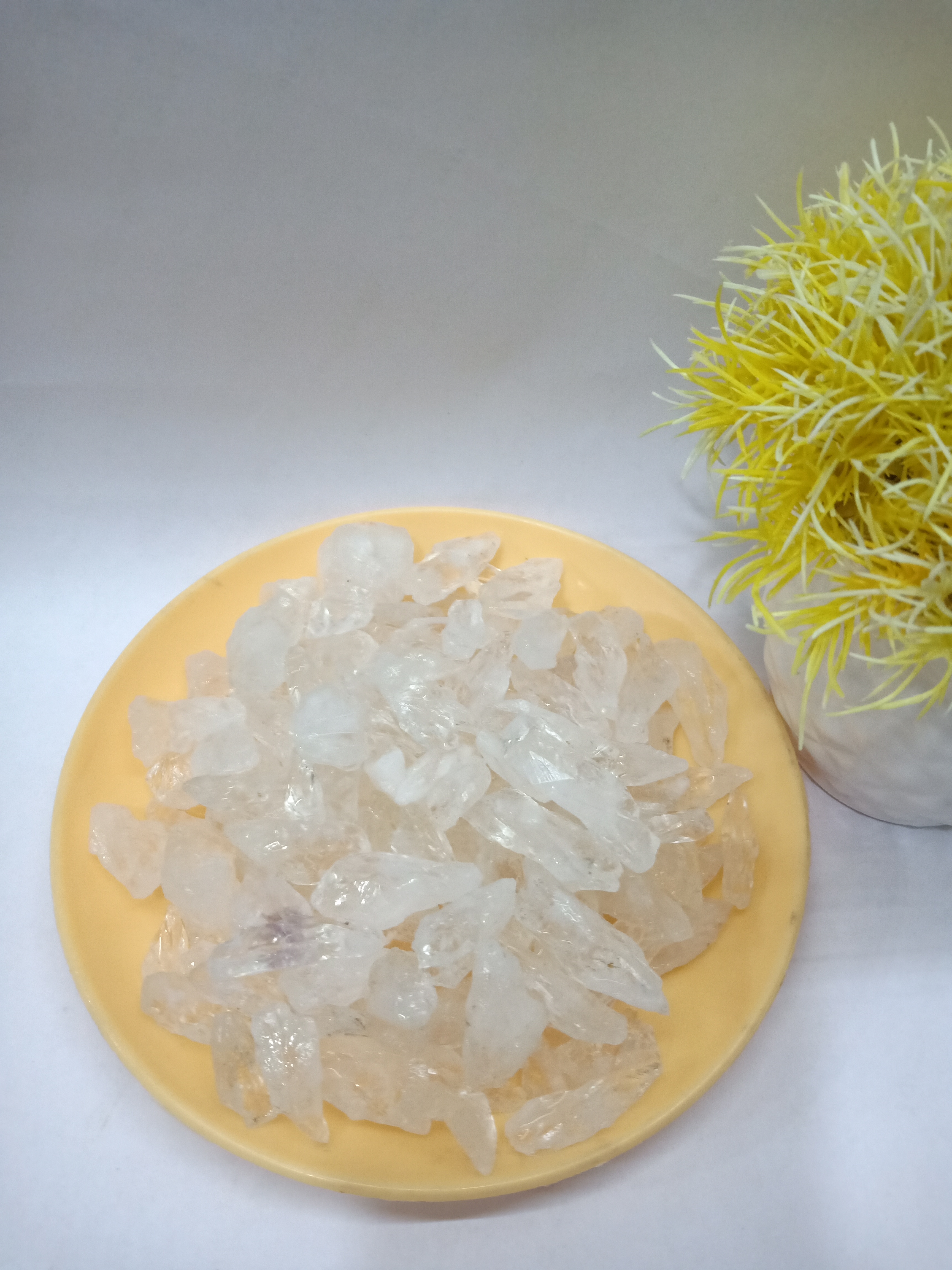 Quartz Crystal Pencil Small Natural Rough Stone 100gm+ For Reiki, Healing Aura Cleaning, Tumbling, Vastu, Meditation, Gardening, Decoration & Remove Negative Energy (Raw)   Brand : Rocksmins