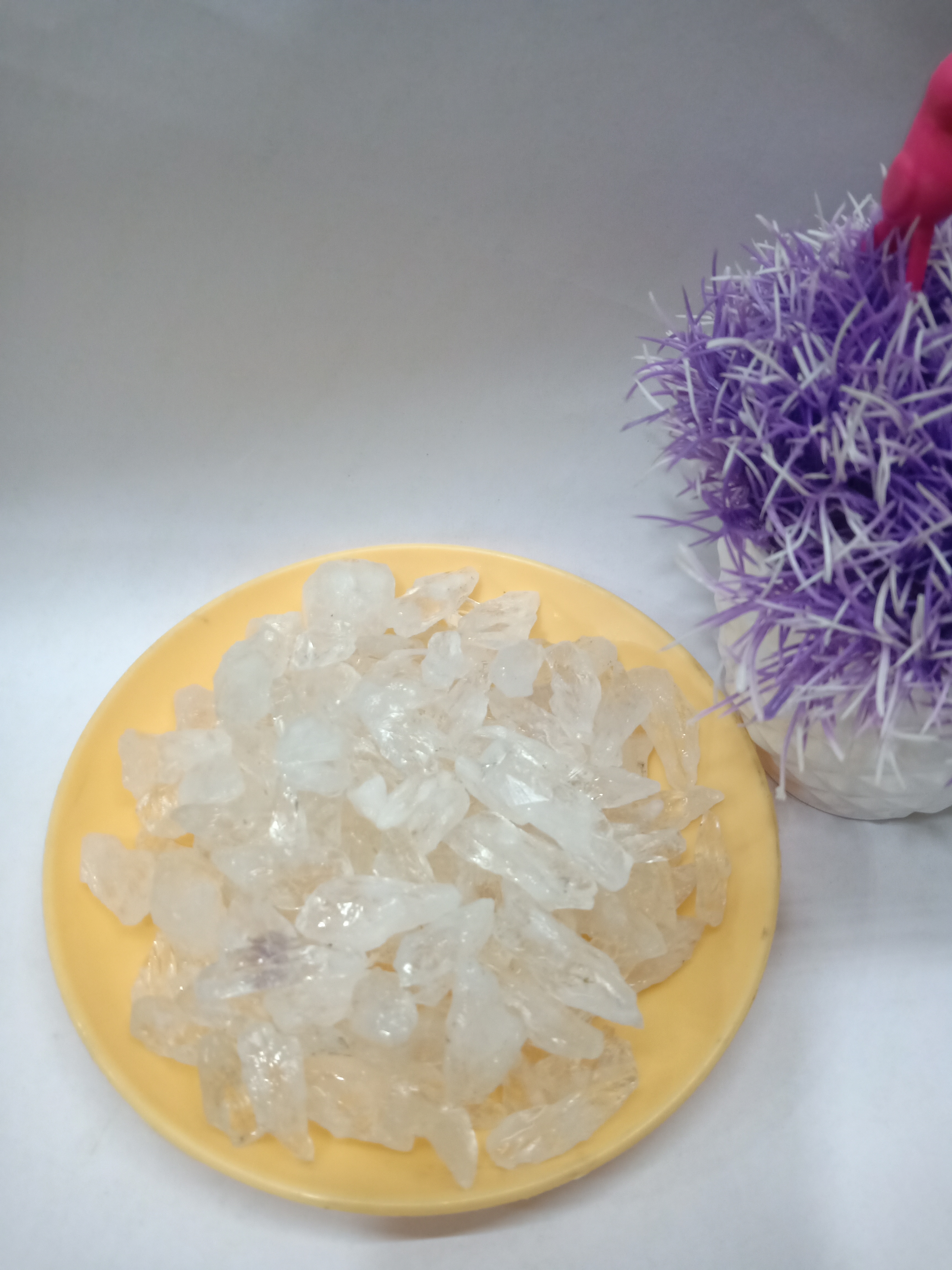 Quartz Crystal Pencil Small Natural Rough Stone 100gm+ For Reiki, Healing Aura Cleaning, Tumbling, Vastu, Meditation, Gardening, Decoration & Remove Negative Energy (Raw)   Brand : Rocksmins