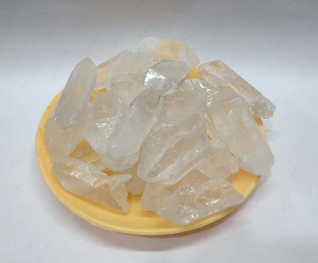 Quartz Crystal Pencil Natural Rough Stone 100gm+ For Reiki, Healing Aura Cleaning, Tumbling, Vastu, Meditation, Gardening, Decoration & Remove Negative Energy (Raw)   Brand : Rocksmins