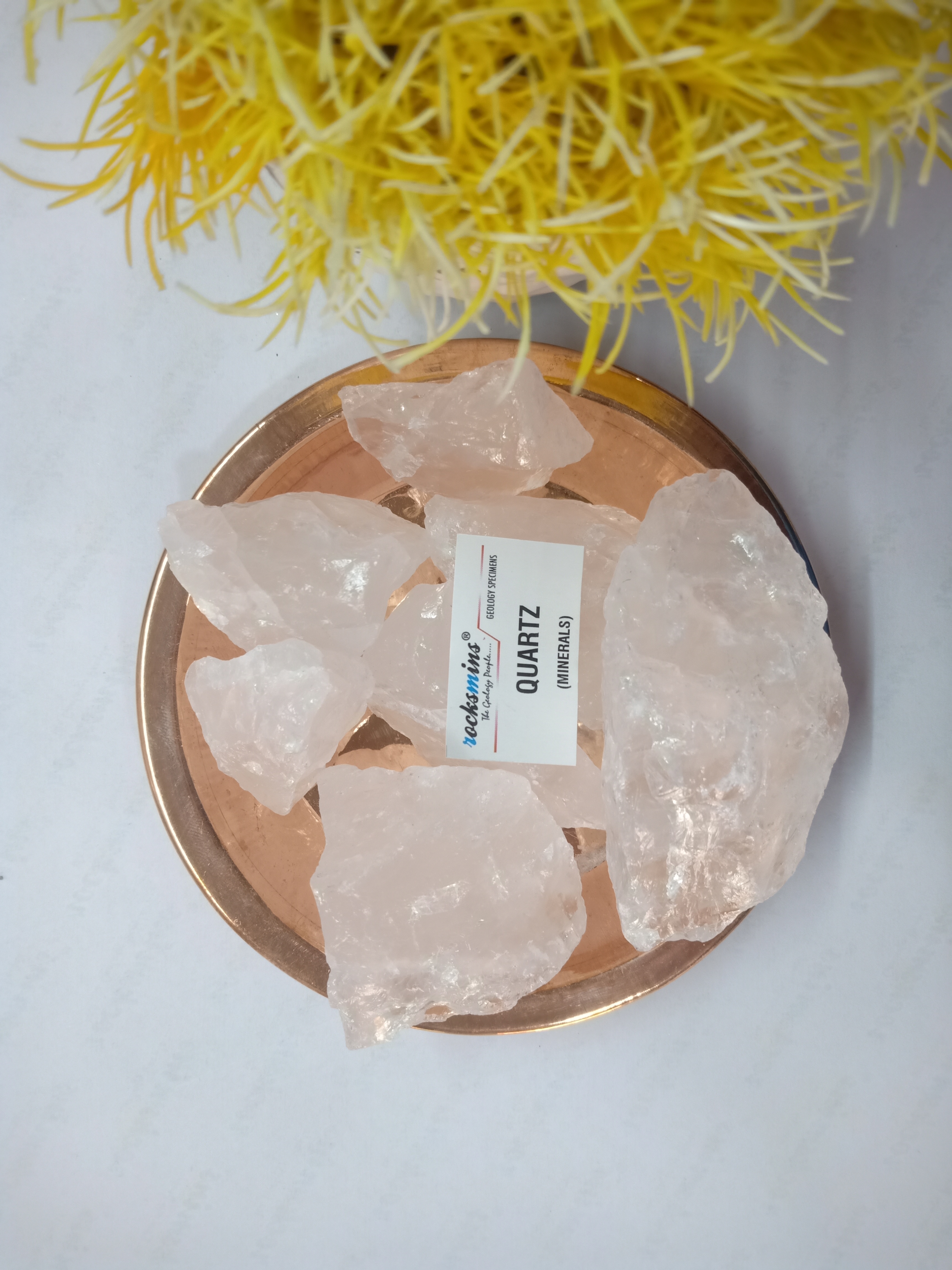 Quartz Translucent Natural Rough Stone 100gm+ For Reiki, Healing Aura Cleaning, Tumbling, Vastu, Meditation, Gardening, Decoration & Remove Negative Energy (Raw)   Brand : Rocksmins