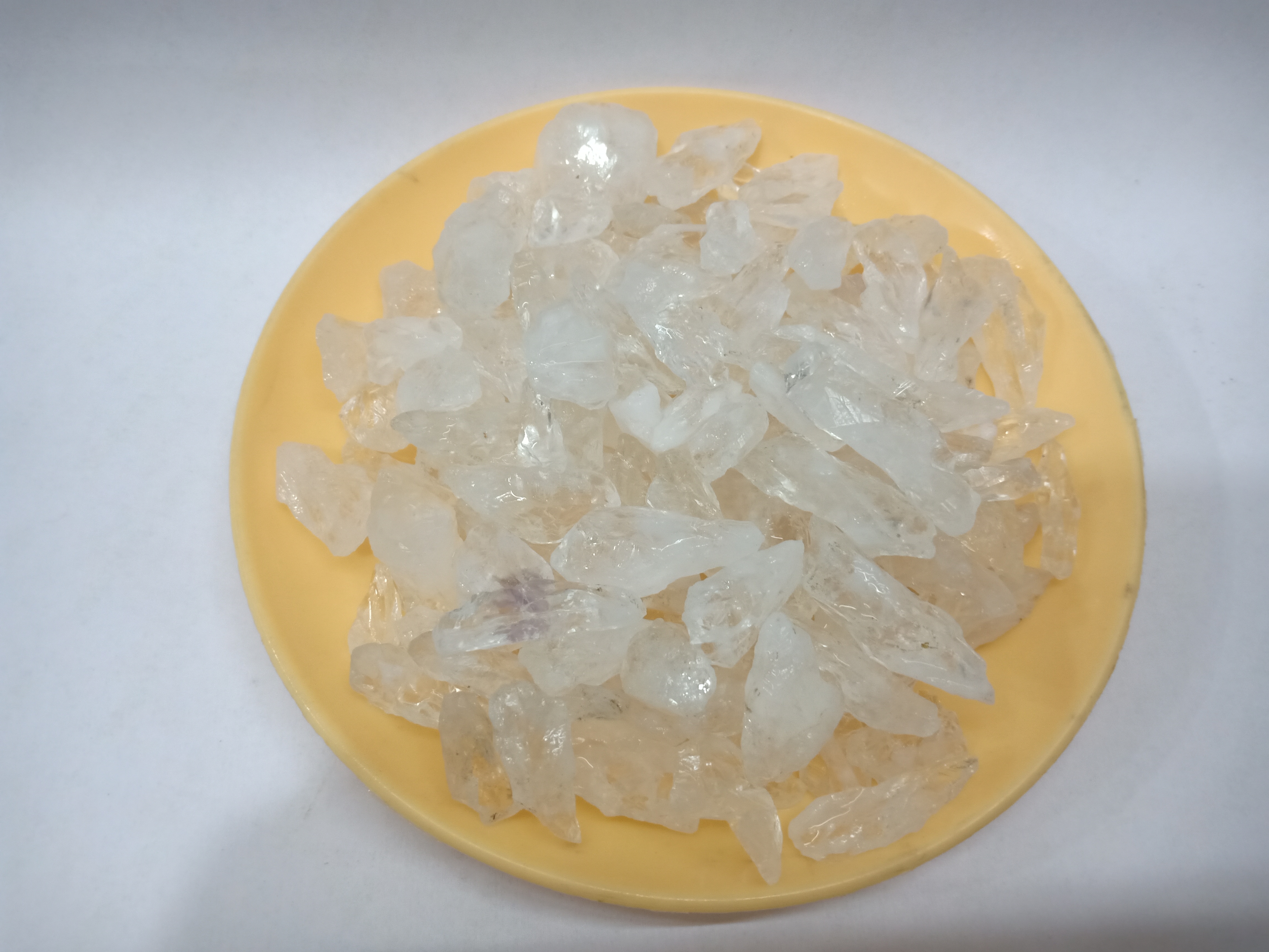 Quartz Crystal Pencil Small Natural Rough Stone 100gm+ For Reiki, Healing Aura Cleaning, Tumbling, Vastu, Meditation, Gardening, Decoration & Remove Negative Energy (Raw)   Brand : Rocksmins