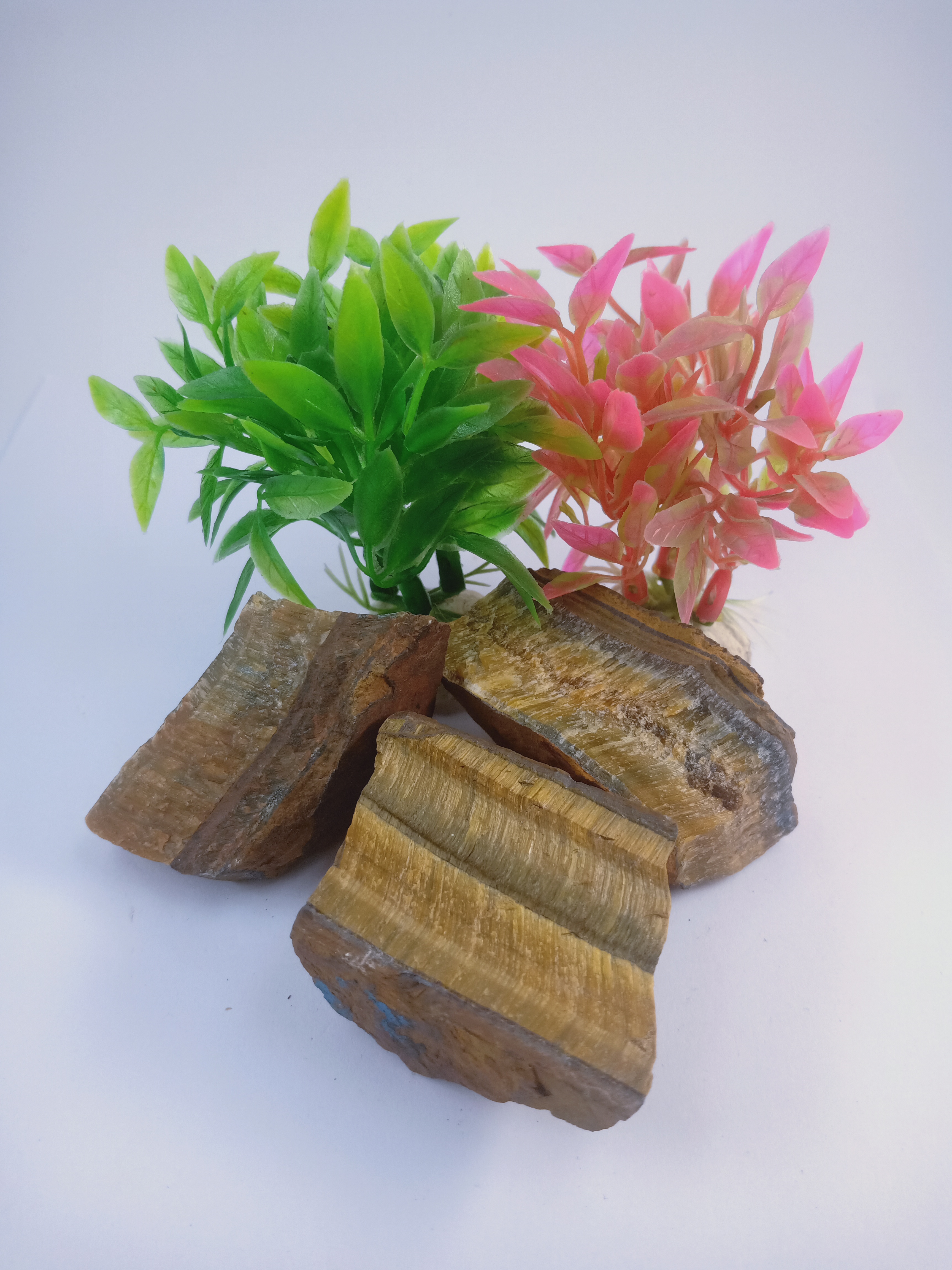 Tigers Eye Natural Rough Stone 100gm+ For Reiki, Healing Aura Cleaning, Tumbling, Vastu, Meditation, Gardening, Decoration & Remove Negative Energy (Raw)   Brand : Rocksmins