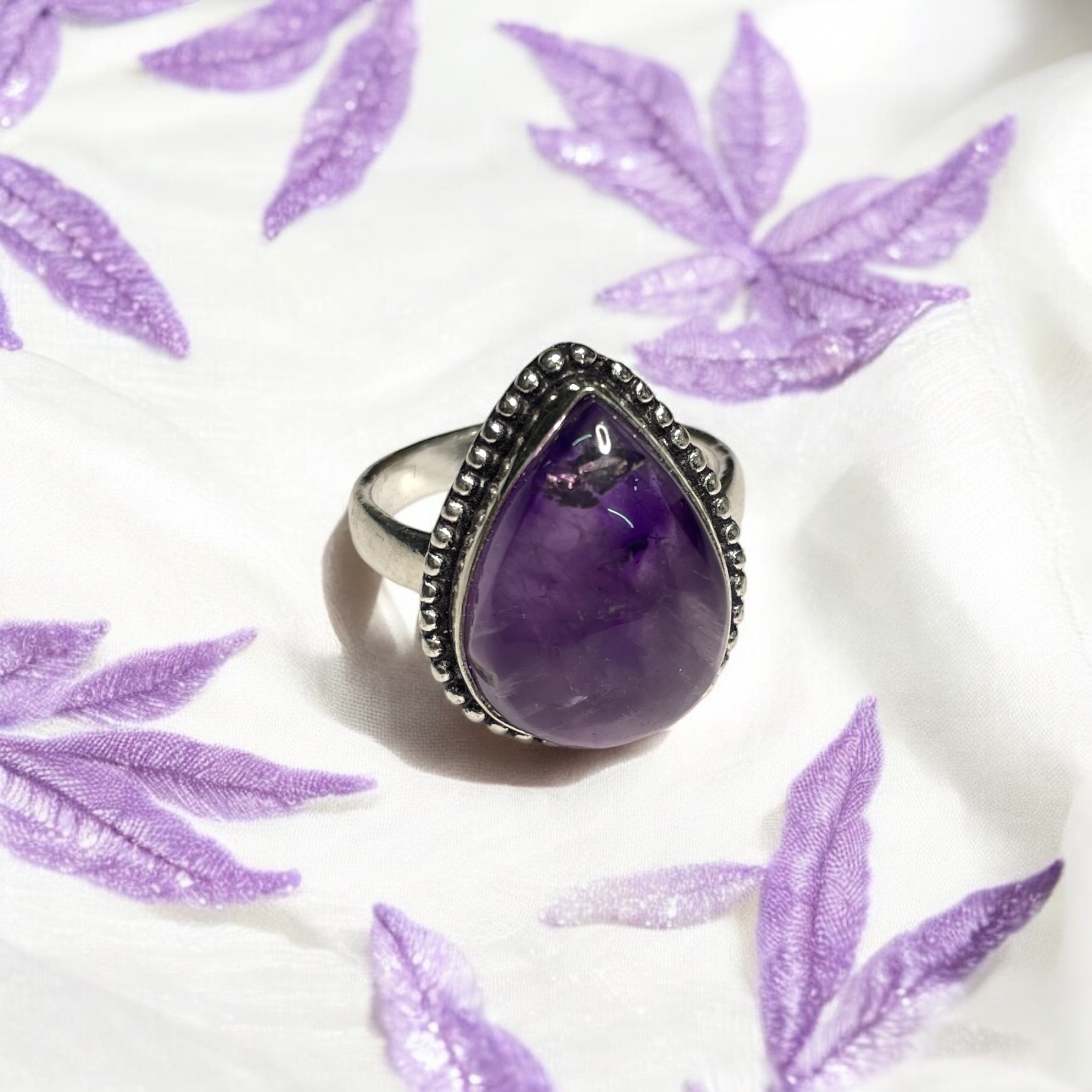 Amethyst Crystal Ring Natural Made With Original Crystal Stone for Men Women Boy Girl Unisex Brand :- Rocksmins