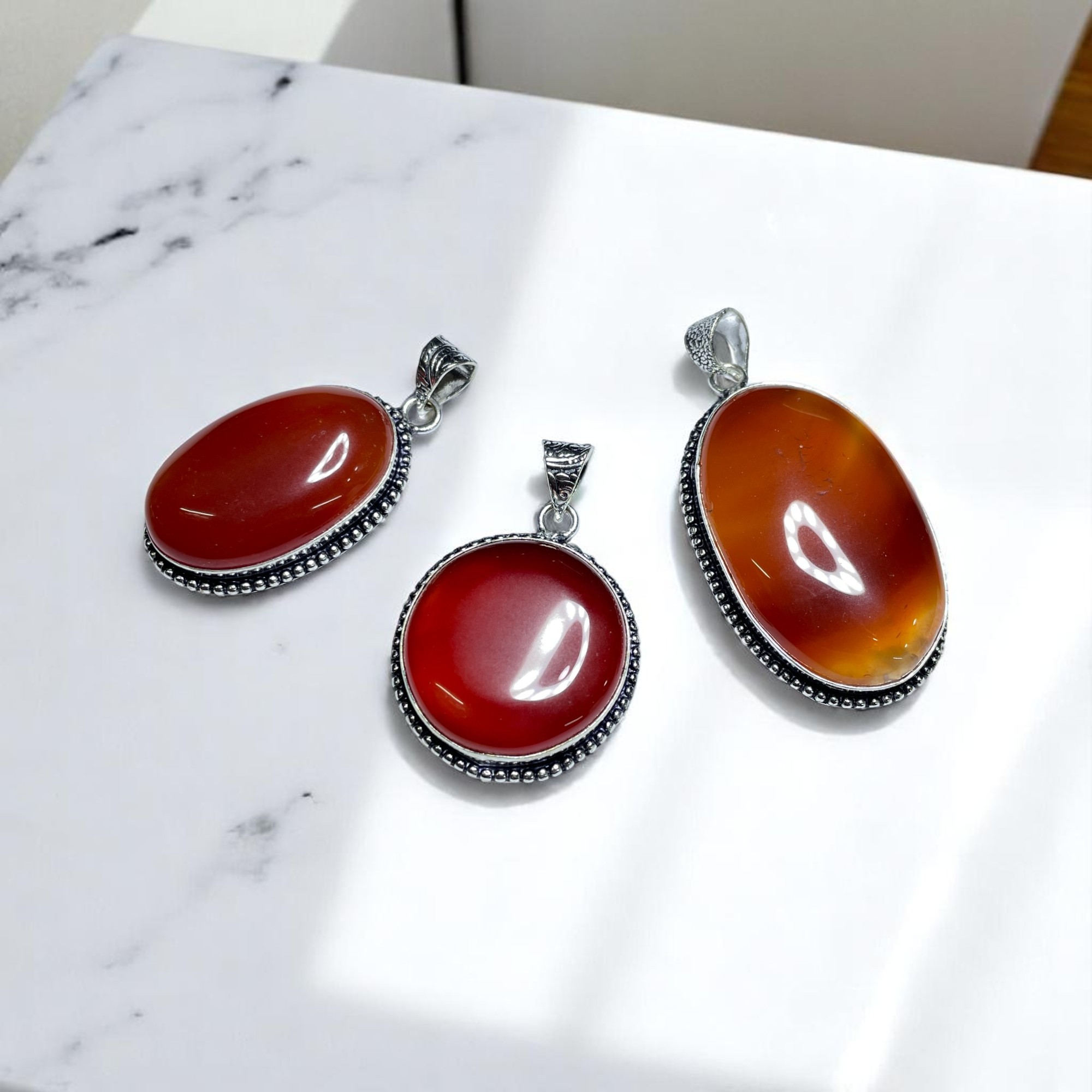 Carnelian Crystal Pendant Discover the Power of Natural Crystals with Rocksmins: Elegantly Crafted Crystal Pendant Infused with Authentic Energies for Enhanced Well-Being and Spiritual Growth