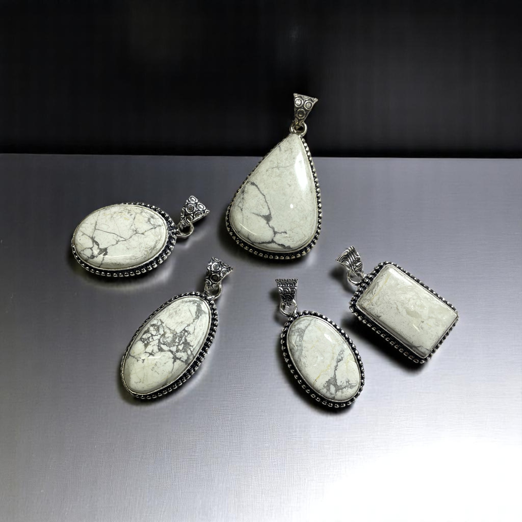 Howlite Crystal Pendant Discover the Power of Natural Crystals with Rocksmins. Elegantly Crafted Crystal Pendant Infused with Authentic Energies for Enhanced Well-Being and Spiritual Growth