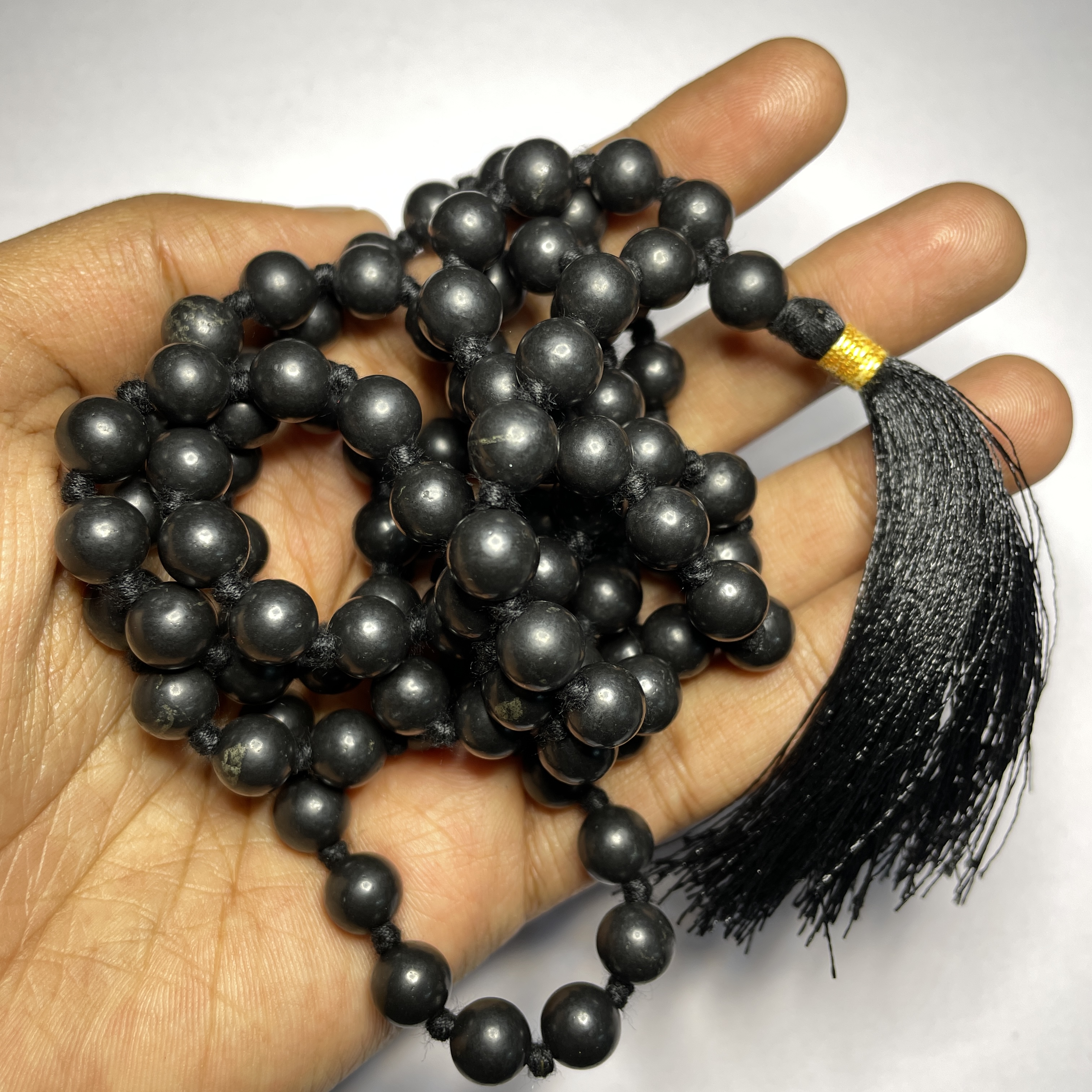 shungite-jaap-mala---1081-beads-8-mm-beads-for-pooja-astrology-for-wearing-in-neckholding-for-men-women-boys-girls