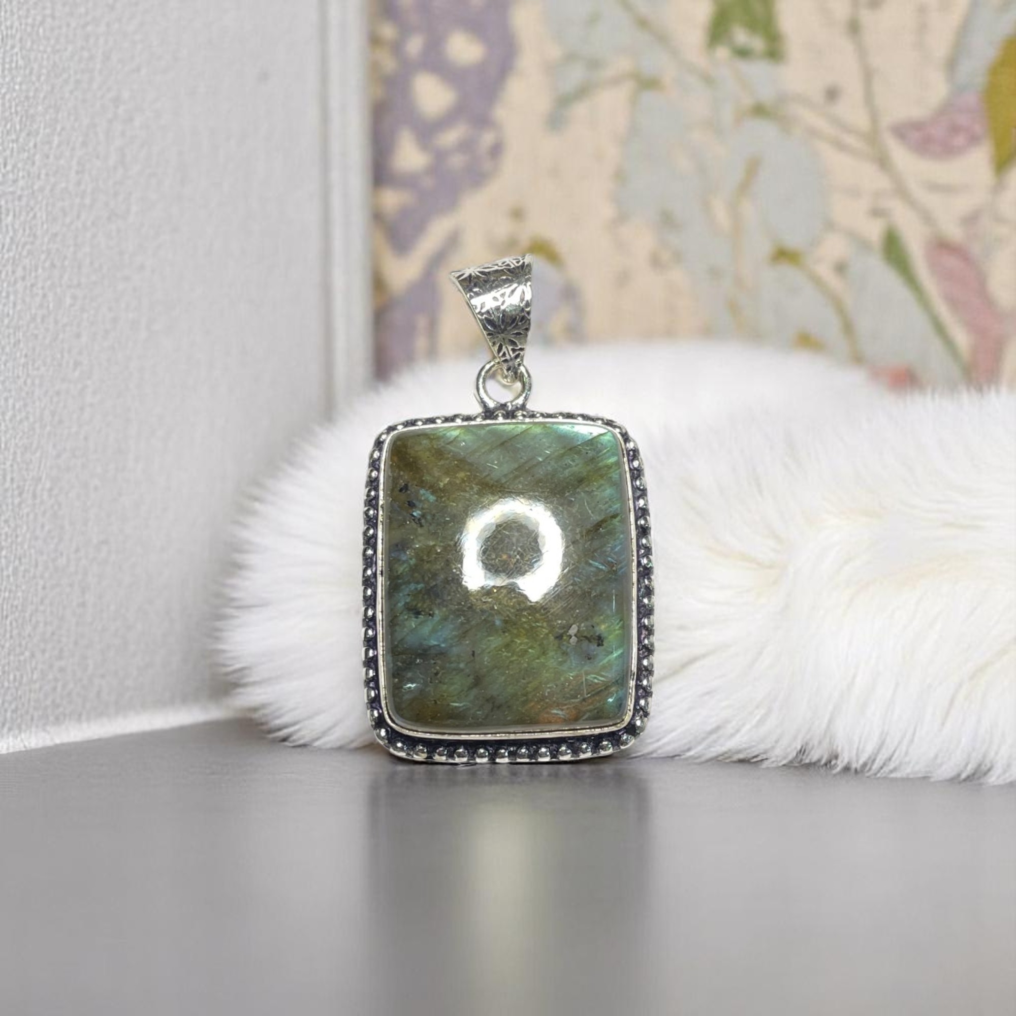 labradorite-crystal-pendant-discover-the-power-of-natural-crystals-with-rocksmins-elegantly-crafted-crystal-pendant-infused-with-authentic-energies-for-enhanced-well-being-and-spiritual-growth