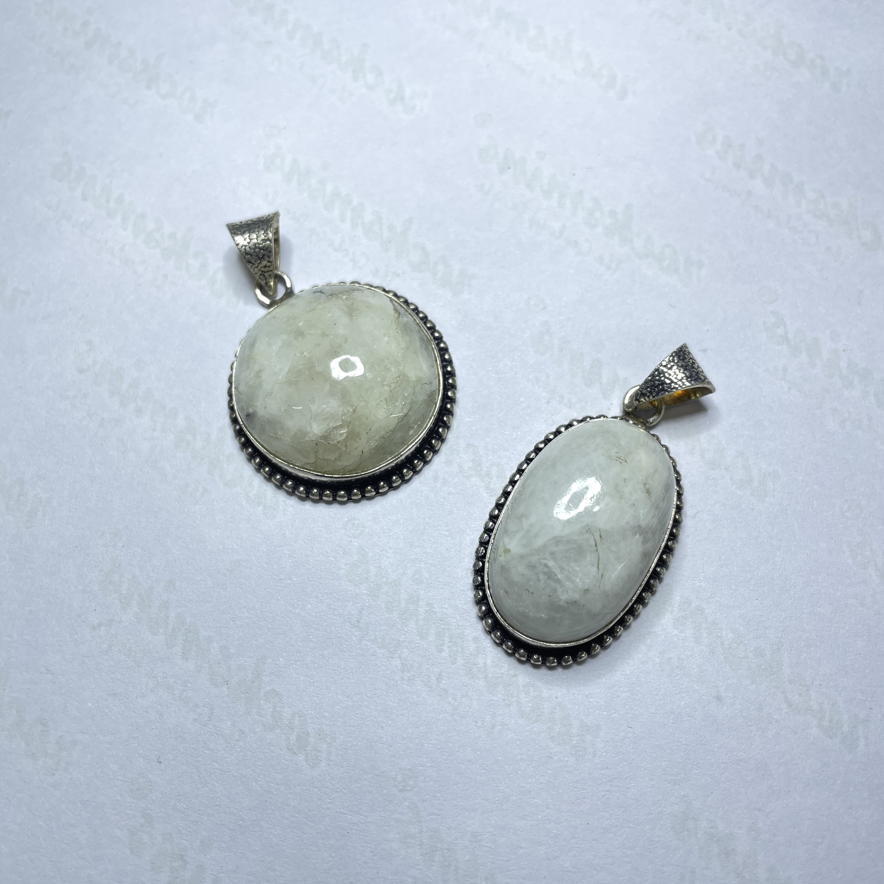 Moon Stone White Crystal Pendant Discover the Power of Natural Crystals with Rocksmins. Elegantly Crafted Crystal Pendant Infused with Authentic Energies for Enhanced Well-Being and Spiritual Growth