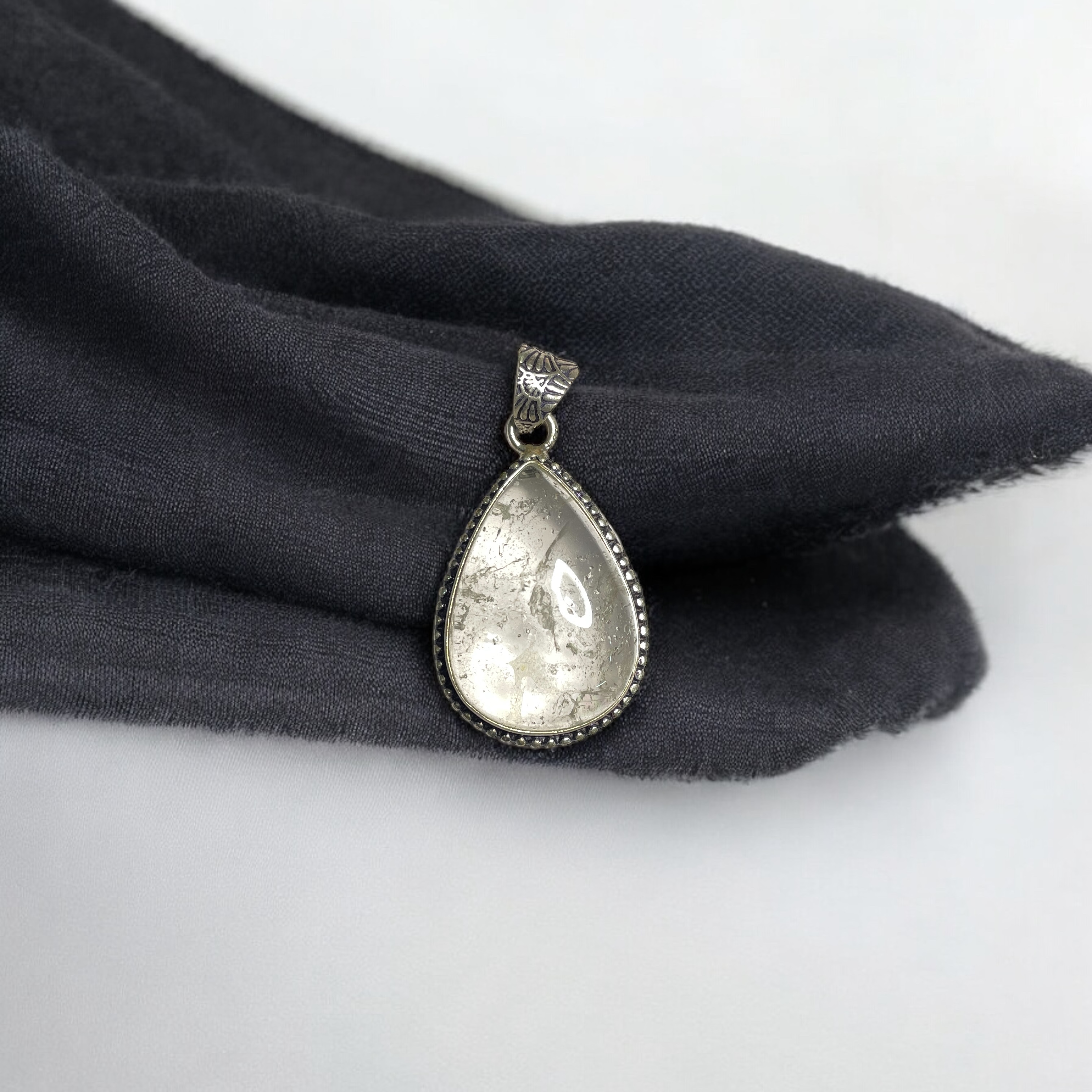 quartz-clear-sphatik-crystal-pendant-discover-the-power-of-natural-crystals-with-rocksmins-elegantly-crafted-crystal-pendant-infused-with-authentic-energies-for-enhanced-well-being-and-spiritual-growth
